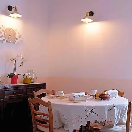 Oda ve Kahvaltı Novecento 3*